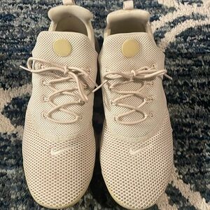 Nike mesh slip on Sneaker